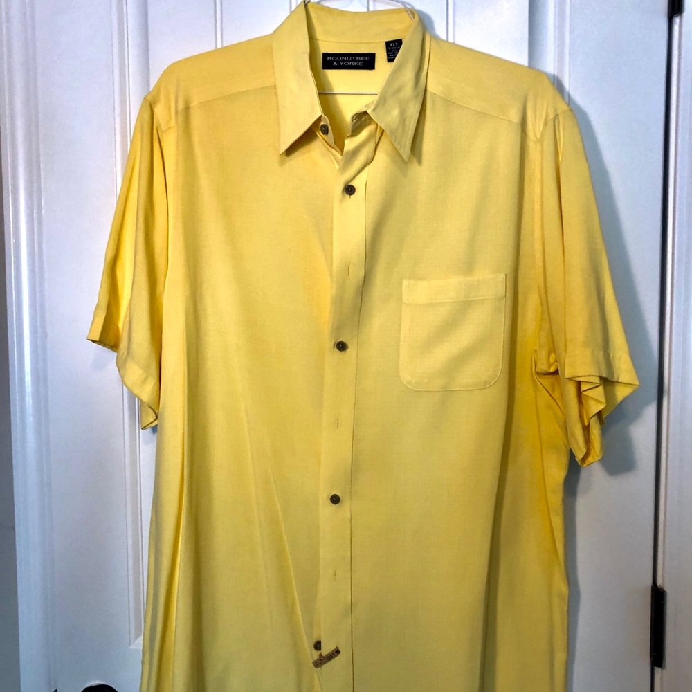 Roundtree & Yorke casual yellow shirt